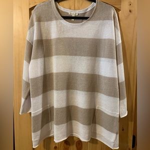 Eileen Fisher sweater. Loose 3/4 sleeve. Faux pockets. XL. 100% Organic Linen